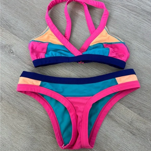 Vintage Roxy Bikini Set - XS/S - Picture 2 of 6